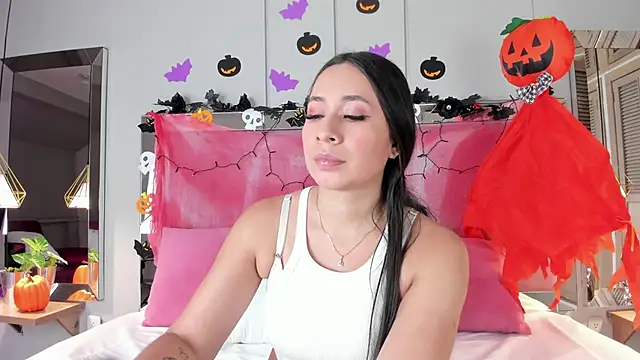 Ahincale online show from 10/30/25, 07:36