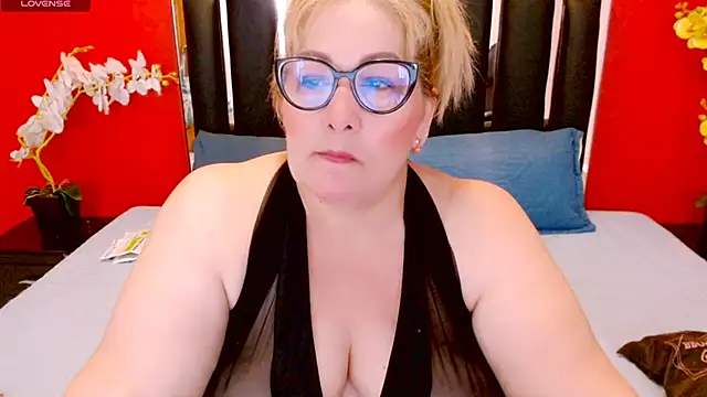 Nayla Garner online show from 03/22/25, 04:37