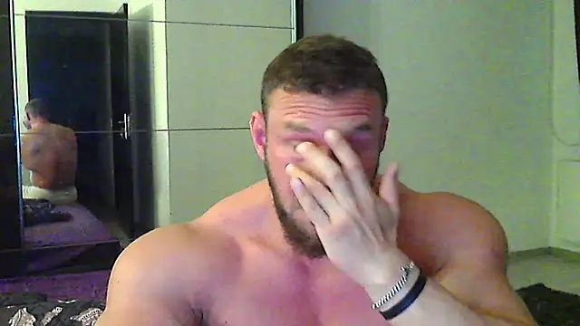 muscularkevin online show from 04/24/26, 03:42