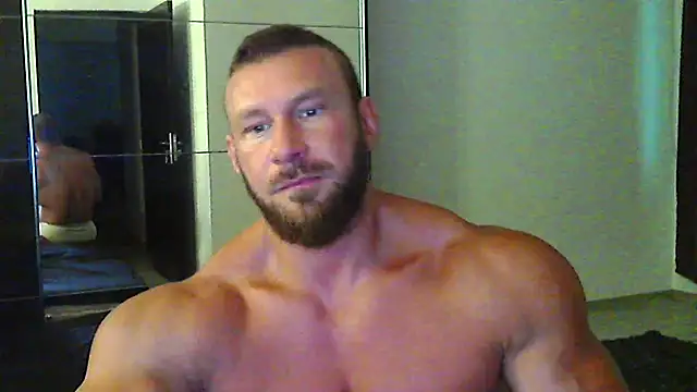 Snapshot of muscularkevin chatting on 06/26/26, 03:44 muscularkevin online show from 06/26/26, 03:44