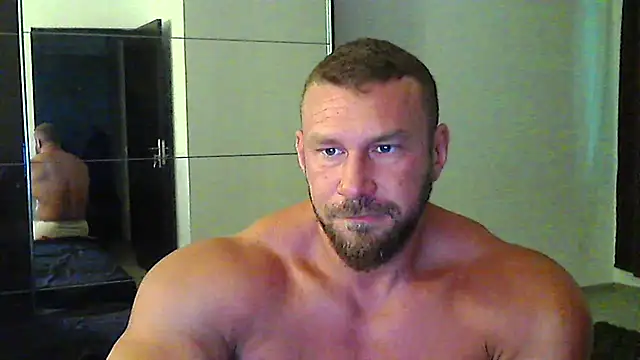 Snapshot of muscularkevin chatting on 07/07/26, 03:31 muscularkevin online show from 07/07/26, 03:31