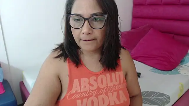 Katha Marck online show from 05/18/26, 02:56