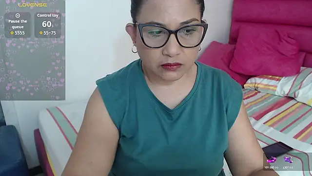 Snapshot of Katha_Marck chatting on 07/18/26, 02:43 Katha Marck online show from 07/18/26, 02:43