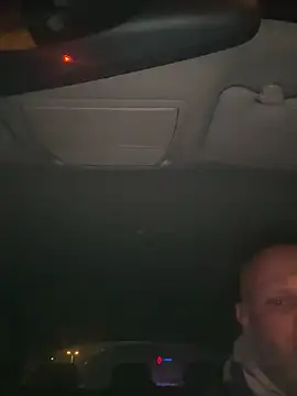 Snapshot of davigochi77bcn chatting on 03/06/25, 08:05 davigochi77bcn online show from 03/06/25, 08:05