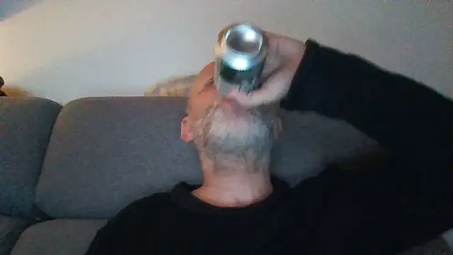 Snapshot of davigochi77bcn chatting on 12/18/25, 09:10 davigochi77bcn online show from 12/18/25, 09:10