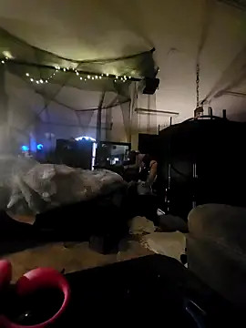 Hotredheadandtoungelasher online show from 01/27/25, 08:49