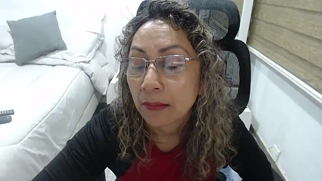 jesy hot online show from 03/27/26, 01:11