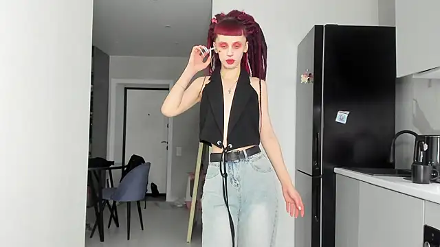 FlowerOfSin2001 online show from 03/11/25, 07:47