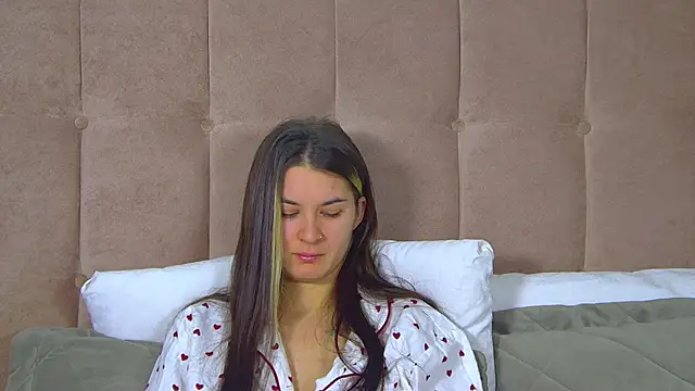 Snapshot of RachelSimpson chatting on 02/06/26, 06:33 RachelSimpson online show from 02/06/26, 06:33