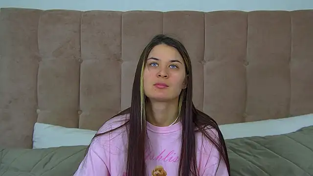 Snapshot of RachelSimpson chatting on 02/24/26, 06:17 RachelSimpson online show from 02/24/26, 06:17