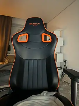 Bastet online show from 12/20/24, 09:50