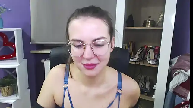 Snapshot of Zoey_Erotic chatting on 12/05/24, 05:37 Zoey Erotic online show from 12/05/24, 05:37