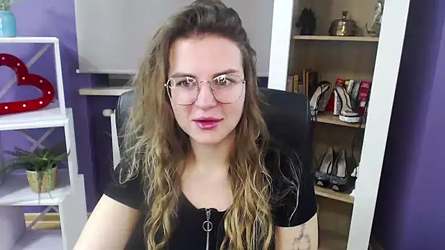 Snapshot of Zoey_Erotic chatting on 01/10/25, 05:26 Zoey Erotic online show from 01/10/25, 05:26