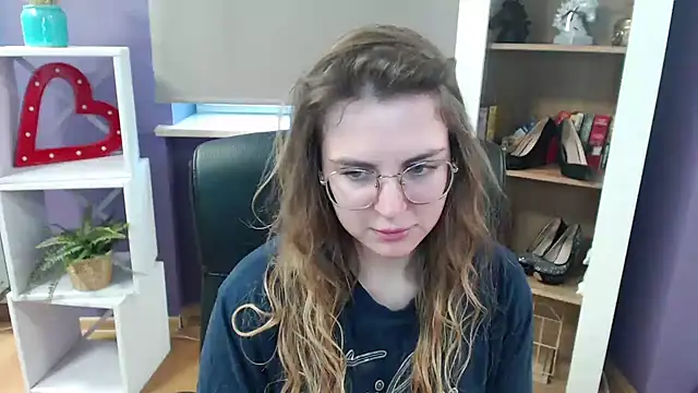 Snapshot of Zoey_Erotic chatting on 02/28/25, 08:53 Zoey Erotic online show from 02/28/25, 08:53