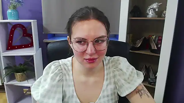 Snapshot of Zoey_Erotic chatting on 03/18/25, 05:31 Zoey Erotic online show from 03/18/25, 05:31