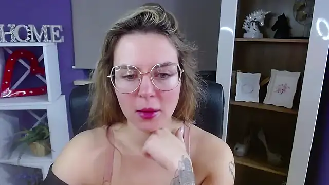 Zoey Erotic online show from 01/08/26, 05:32