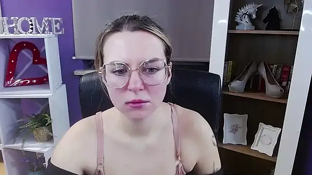 Zoey Erotic online show from 01/09/26, 05:32