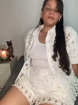 Snapshot of Kataliina chatting on 01/31/25, 05:09 Kataliina online show from 01/31/25, 05:09