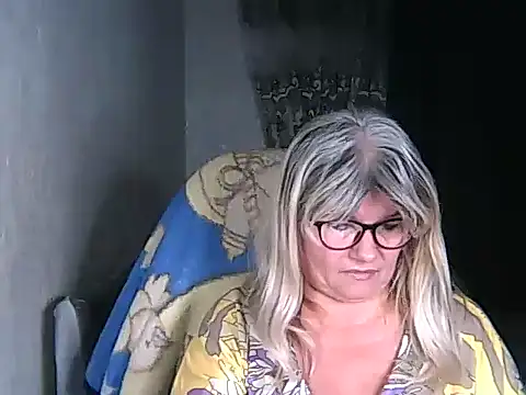 Diana 49 online show from 11/27/25, 08:00