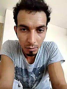 Snapshot of CherryStretch chatting on 11/17/25, 02:56 CherryStretch online show from 11/17/25, 02:56