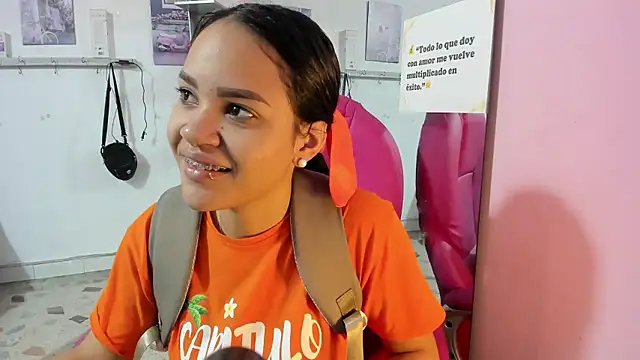 CAMILA--REY online show from 01/15/26, 11:59