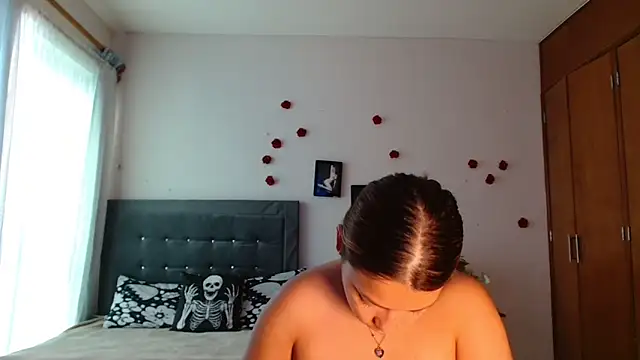3littleschoolteens online show from 05/25/26, 06:58