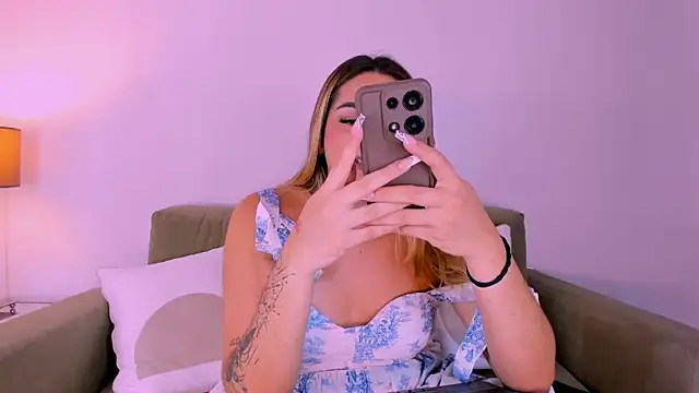 ISABELLASSMITH online show from 03/11/25, 09:59