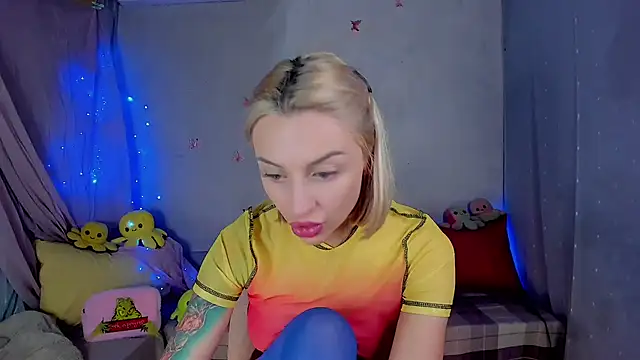 LickLizzy online show from 01/12/26, 10:26