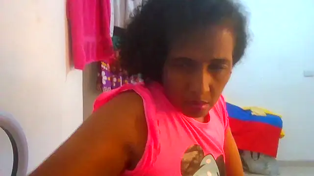 Snapshot of Aishamara chatting on 11/03/25, 11:59 Aishamara online show from 11/03/25, 11:59