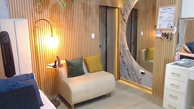 deepieredandwett online show from 11/08/25, 07:52