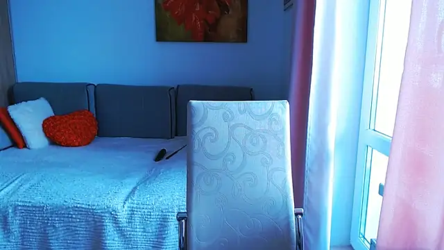 Snapshot of Magic_Blondie chatting on 02/21/25, 01:11 Magic Blondie online show from 02/21/25, 01:11