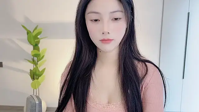 Snapshot of HaagenDazs_ chatting on 02/20/25, 05:33 HaagenDazs online show from 02/20/25, 05:33