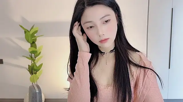 Snapshot of HaagenDazs_ chatting on 02/20/25, 08:39 HaagenDazs online show from 02/20/25, 08:39