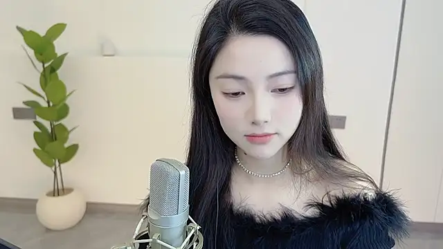 Snapshot of HaagenDazs_ chatting on 03/11/25, 12:54 HaagenDazs online show from 03/11/25, 12:54