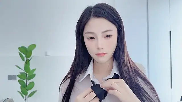 Snapshot of HaagenDazs_ chatting on 11/13/25, 01:59 HaagenDazs online show from 11/13/25, 01:59