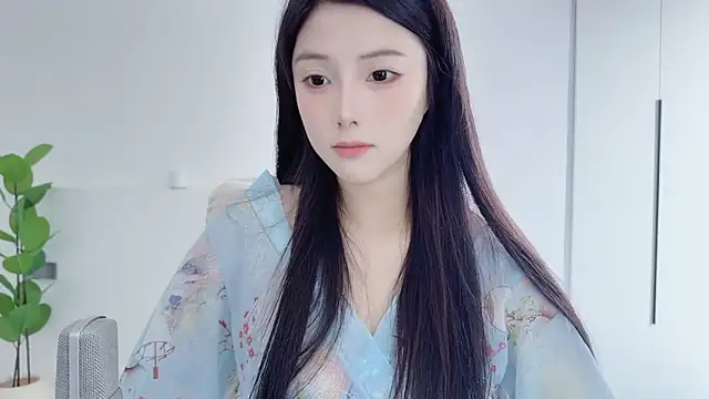 Snapshot of HaagenDazs_ chatting on 12/18/25, 05:13 HaagenDazs online show from 12/18/25, 05:13