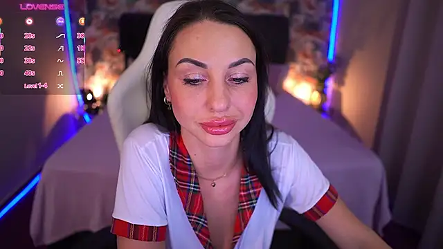 Snapshot of KristiiMax chatting on 12/04/25, 04:27 KristiiMax online show from 12/04/25, 04:27