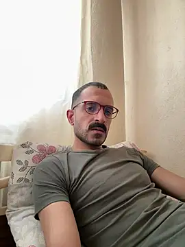 Snapshot of saye0044 chatting on 02/19/26, 05:25 saye0044 online show from 02/19/26, 05:25