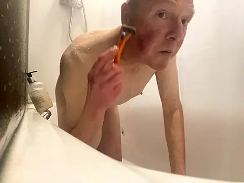 Snapshot of boilinghot123 chatting on 10/03/25, 03:42 boilinghot123 online show from 10/03/25, 03:42