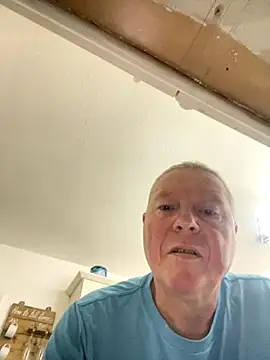 Snapshot of boilinghot123 chatting on 11/01/25, 05:42 boilinghot123 online show from 11/01/25, 05:42