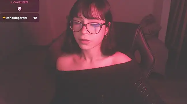 Snapshot of modjo_ chatting on 12/19/24, 02:56 modjo online show from 12/19/24, 02:56