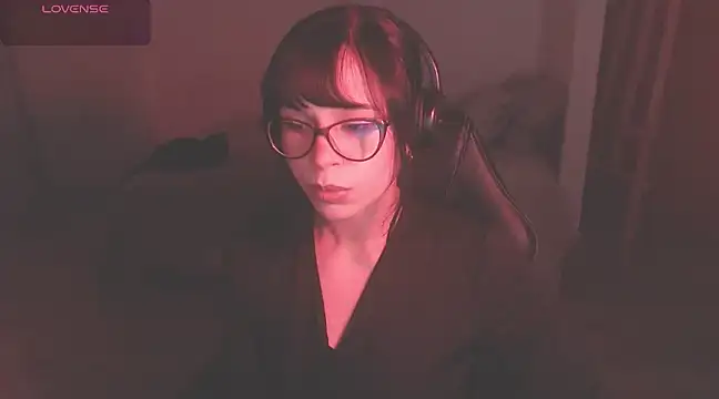 Snapshot of modjo_ chatting on 01/23/25, 12:57 modjo online show from 01/23/25, 12:57