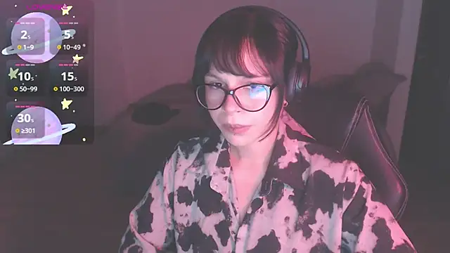 Snapshot of modjo_ chatting on 09/17/25, 04:14 modjo online show from 09/17/25, 04:14