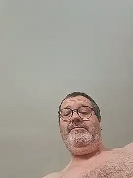 Snapshot of mike9473 chatting on 06/08/26, 06:58 mike9473 online show from 06/08/26, 06:58