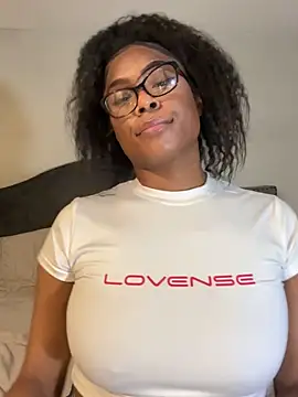 CandyLuxxxx online show from 03/13/25, 01:21