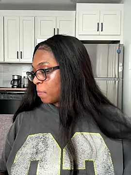 CandyLuxxxx online show from 10/12/25, 03:33