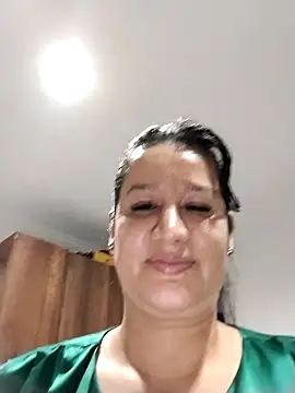 Snapshot of keilymadam chatting on 05/06/26, 04:34 keilymadam online show from 05/06/26, 04:34