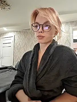 Snapshot of sinteas chatting on 01/18/25, 11:00 sinteas online show from 01/18/25, 11:00