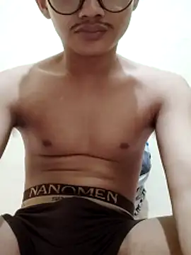 Snapshot of Abizar11 chatting on 10/28/25, 05:48 Abizar11 online show from 10/28/25, 05:48