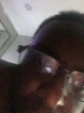 Snapshot of Londonfrotadejr chatting on 12/03/24, 12:59 Londonfrotadejr online show from 12/03/24, 12:59